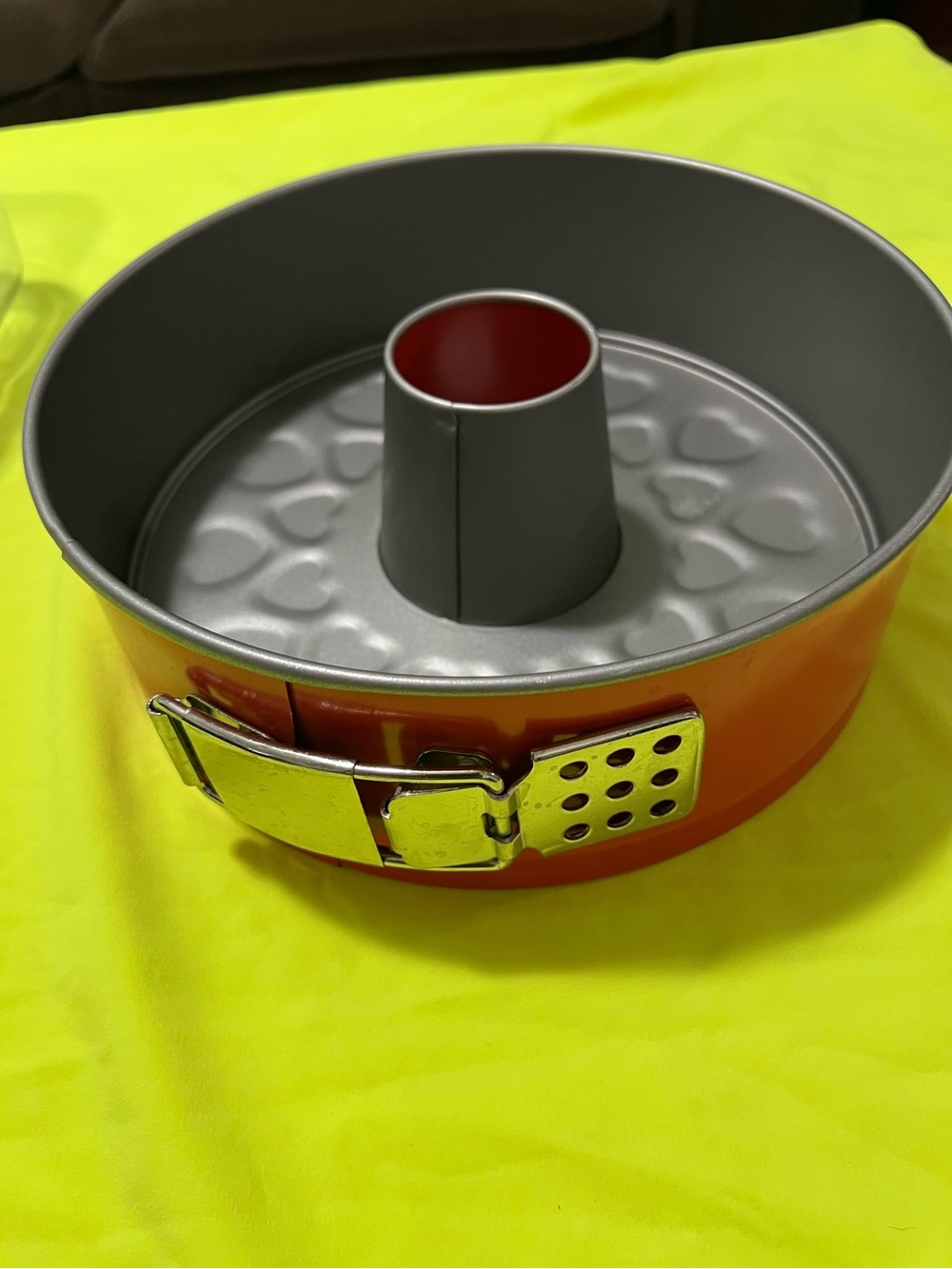IKEA DROMMAR Cake Baking Mold With Two Removable Bottoms plain and heart shapes.